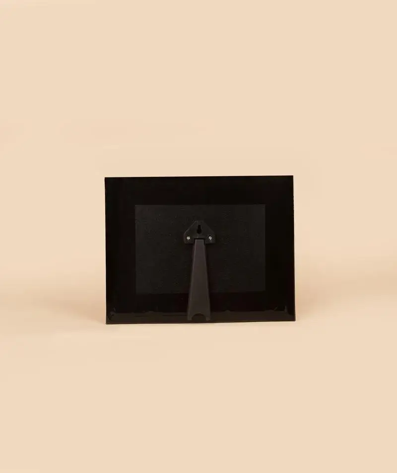 Sadhguru Photo - 8x6 (With Frame And Stand)