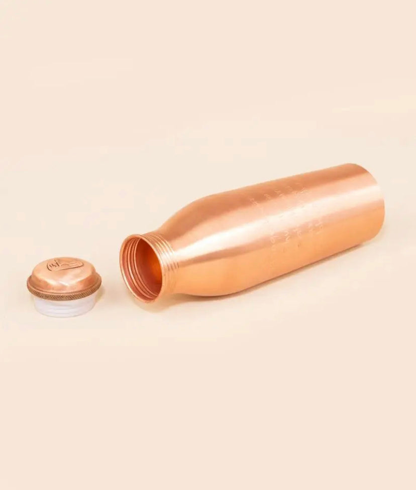 Copper Water Bottle Engraved with Yogeshwaraya Chant, 950 ml