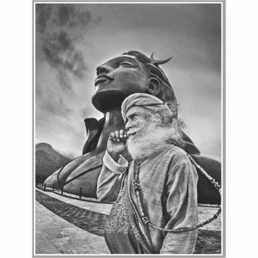 Sadhguru Photo Book by Raghu Rai (Premium Edition)